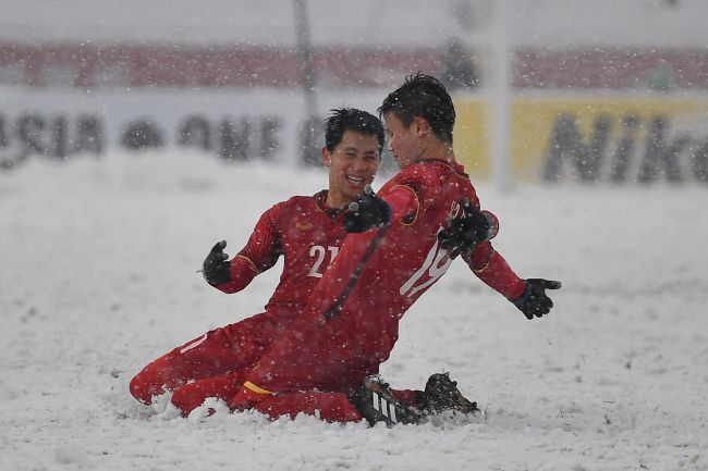 二战题材电影《决战中途岛》今日曝出一组角色海报